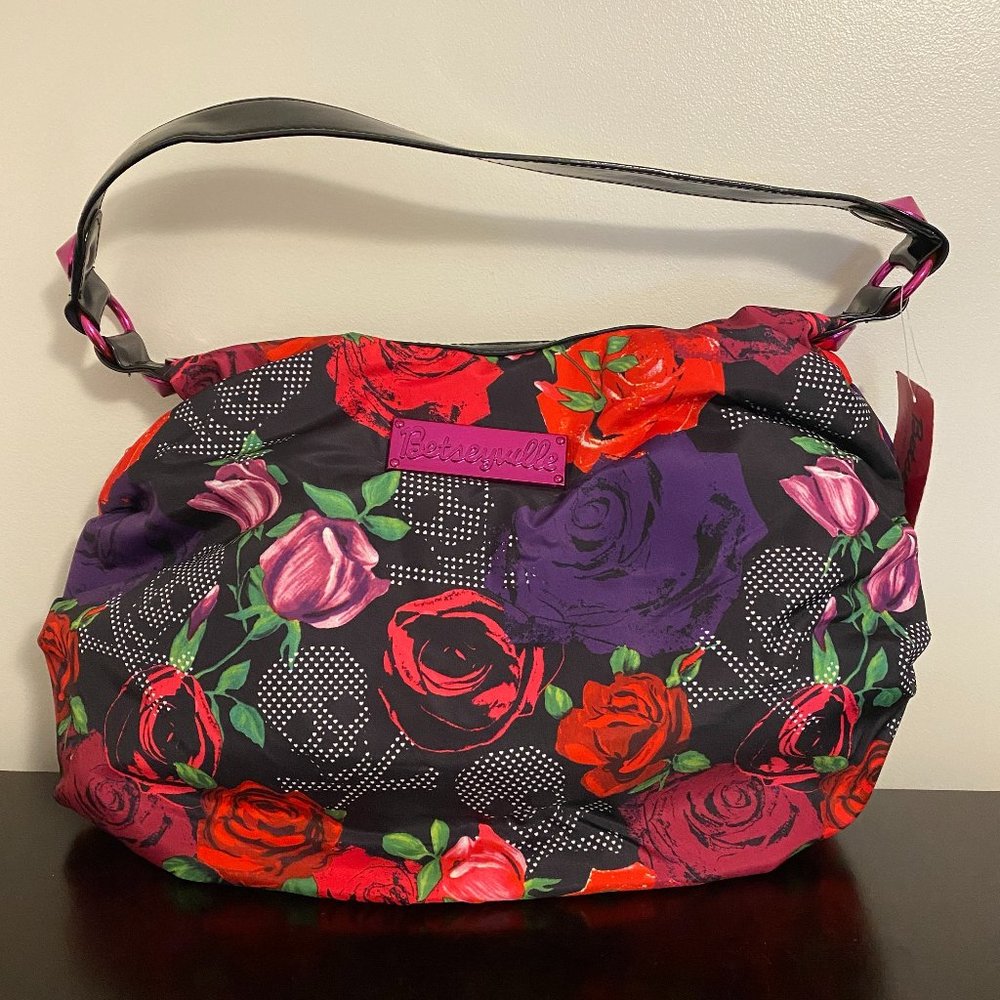 Betseyville Betsey Johnson Skull Crossbones & Roses Shoulder Bag NWT